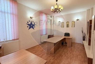 Casa interbelica de vanzare in Galati, zona Centrala - 11