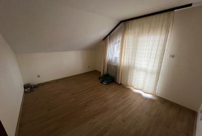 Casă individuală cu 4 camere cu Canalizare în Obor - 5