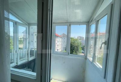 Apartament de vanzare, cu 2 camere, 38 mp, zona Niela - 2