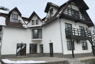 Casă cu 6 camere cu Teren 1650 Mp în Săcele - 1