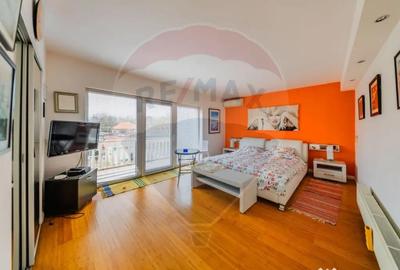 Casă cu 4 camere cu Teren 921 Mp în Subcetate - 15