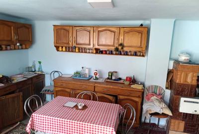 Casă cu 4 camere în Central - 6