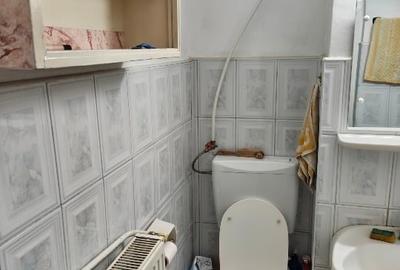 Vand apartament zona Torontalului Str. Brandusei - 12