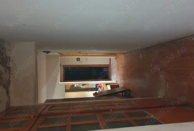 Apartament 3 camere de vanzare, Calafat - 2