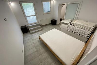 Parcul Carol, apartament in vila, parter, 6 camere, 4 bai, 2 bucatarii, pt birou - 6