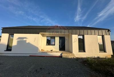 Casă individuală cu 4 camere cu Teren 473 Mp în Mocira - 4