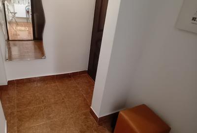 Apartament 3 camere -Zona Sud - 50 mp - etaj 2/4 - 4