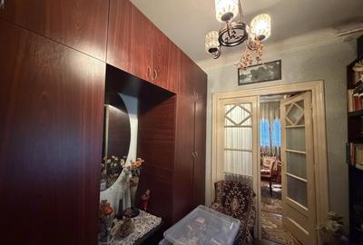 Apartament cu 2 camere semidecomandat, mobilat în 1 Mai - 10