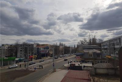 Spațiu comercial, de 480 mp, în Central - 3