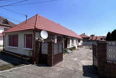 Casă cu 3 camere în Central