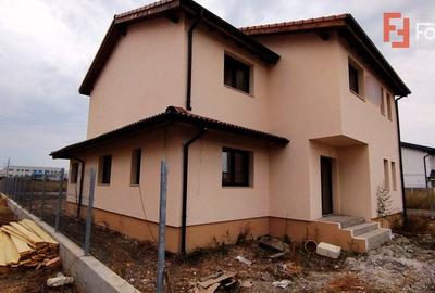 Casă individuală cu 4 camere cu Teren 800 Mp în Săcălaz - 2