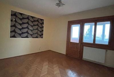 Apartament cu 4 camere în Central - 12