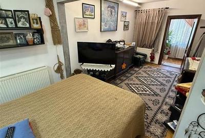 Casă individuală cu 6 camere cu Canalizare în Central - 14