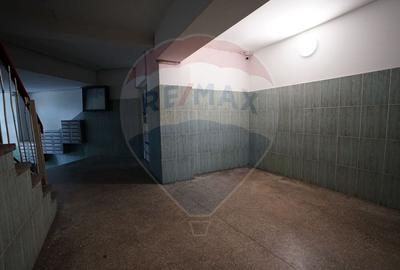 Apartament cu 4 camere decomandat în Ghencea - 15