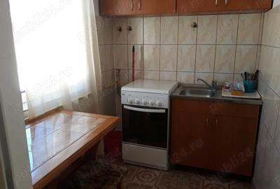 Garsonieră decomandată în Central - 2
