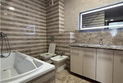 Apartament cu 4 camere decomandat, mobilat în Tractorul - 2