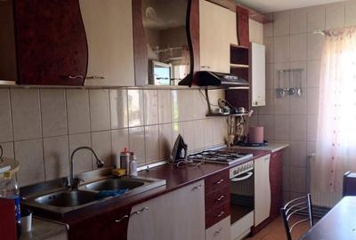 Apartament 3 camere pe Brateș - 2