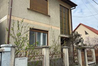 Casă cu 4 camere în Central - 8