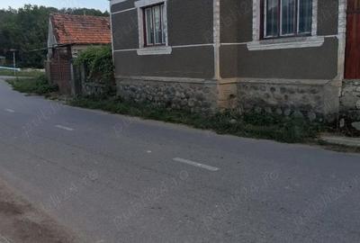 Casă în Săcel - 3