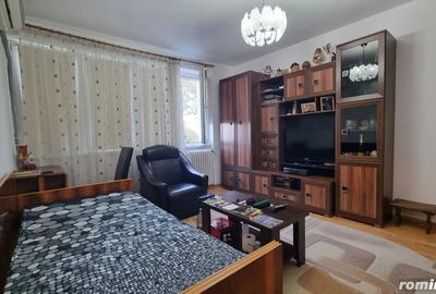 Apartament cu 3 camere semidecomandat în Ștefan cel Mare - 1