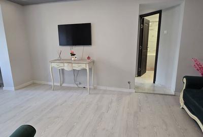 Apartament cu 2 camere semidecomandat în Micro 9 - 11