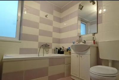 Apartament cu 3 camere,terasa,parcare,etaj interemdiar, zona Sub cetate - 3