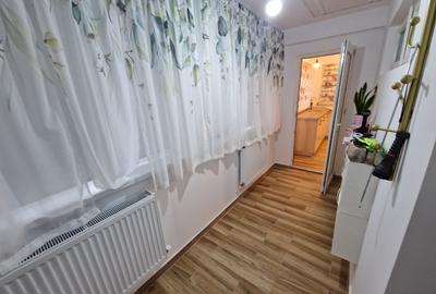 Spațiu comercial, de 120 mp, în Central - 6