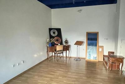 Apartament cu 3 camere nedecomandat în Bucium