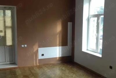 Casă cu 6 camere cu Teren 800 Mp în Central