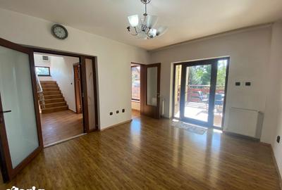 Casă cu 8 camere cu Canalizare în Dobroești - 7