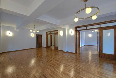 Apartament cu 4 camere decomandat în Primăverii - 1