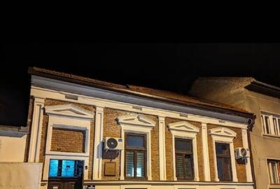 Cladire ultracentral - strada Mihail Kogalniceanu - compus din 3 CORPURI - 2