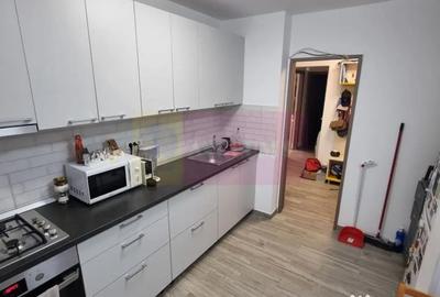 Apartament cu 3 camere decomandat în P-ța Reșița - 11