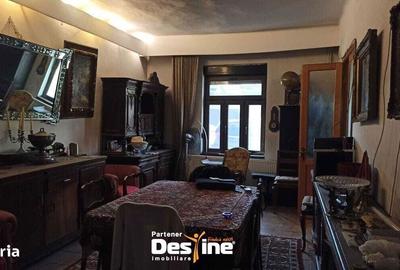 Casă cu 5 camere cu Canalizare în Rahova