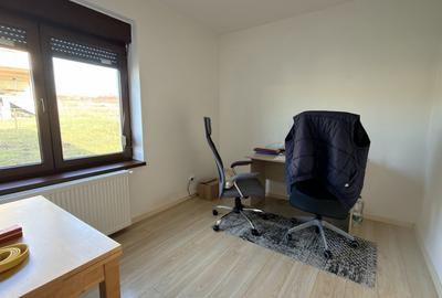 Casă individuală cu 5 camere cu Canalizare în Broscărie - 5