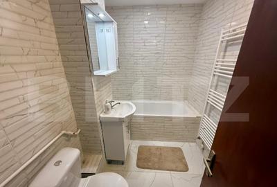 Apartament 3 camere, 75 mp, zona 1 Mai - 5