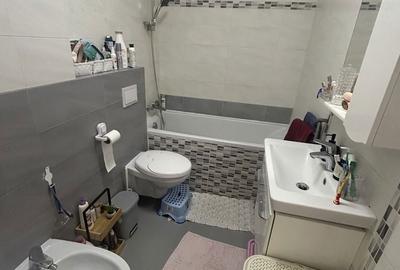 Apartament cu 3 camere semidecomandat în Dumbrăvița - 2