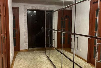 Apartament cu 2 camere în Tei