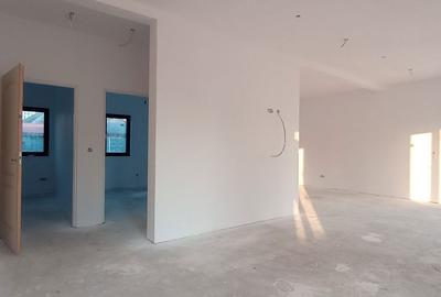 Casă cu 4 camere cu Teren 1280 Mp în Zimandu Nou - 6