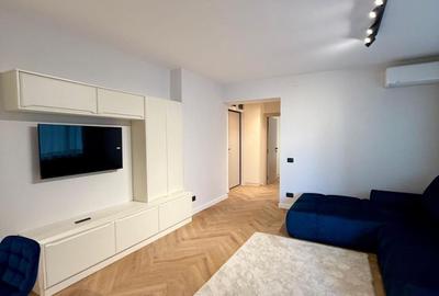 Apartament 2 camere Lux+Loc de parcare in Bloc Nou zona Damaroaia - 1