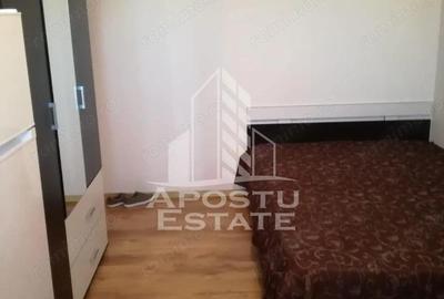Garsoniera, 20 mp, mansarda, zona Lipovei - 1