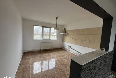 Casă cu 3 camere cu Canalizare în Valu lui Traian - 5