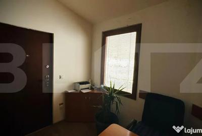 Casă cu 7 camere cu Teren 760 Mp în Central - 7