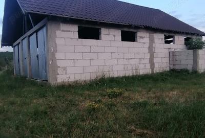 Teren de 2200 mp, în Central - 7