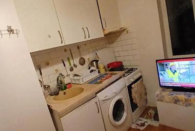 Garsonieră semidecomandată în CET - 5