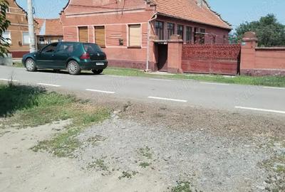 Casă cu 5 camere în Racovița - 2