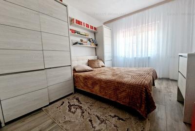 Apartament 3 camere de vanzare decomandat Inel 2 - 8