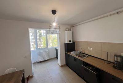 Apartament cu 2 camere semidecomandat, mobilat în Tomis III - 22