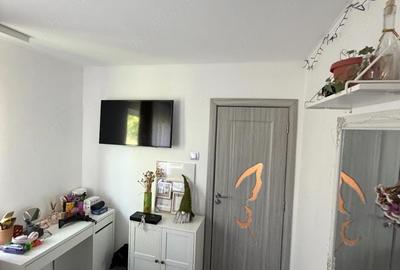 Apartament cu 3 camere semidecomandat, mobilat în Central - 9