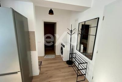 Apartament cu 2 camere decomandat, mobilat în Tractorul - 7